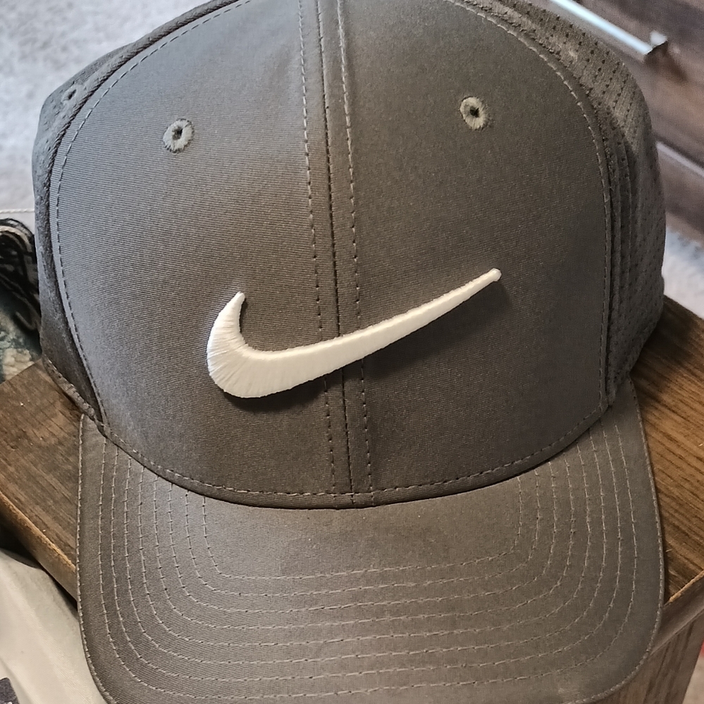 Gray Nike Fitted Cap (Brand New)